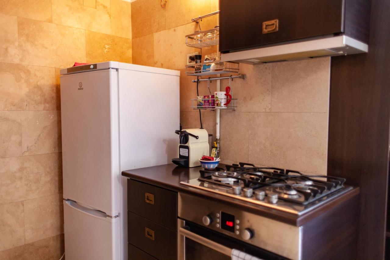 Spacious Apartment In City Centre ยาช ภายนอก รูปภาพ